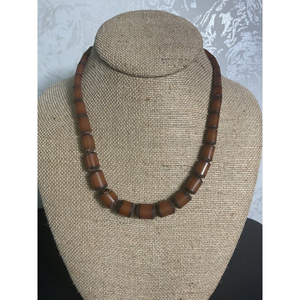 Vintage Brown Beaded Necklace With Barrel Clasp & Bamboo Design
